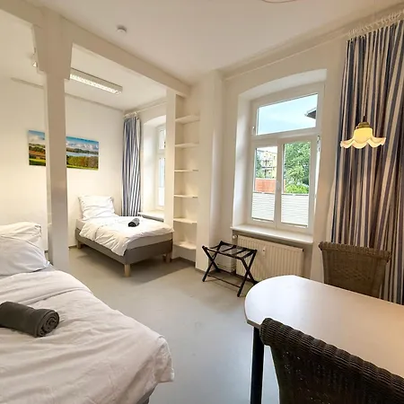 شقة Berta - Zentrale - 2 Kuechenzeilen - Naehe Bahnhof شفيرين